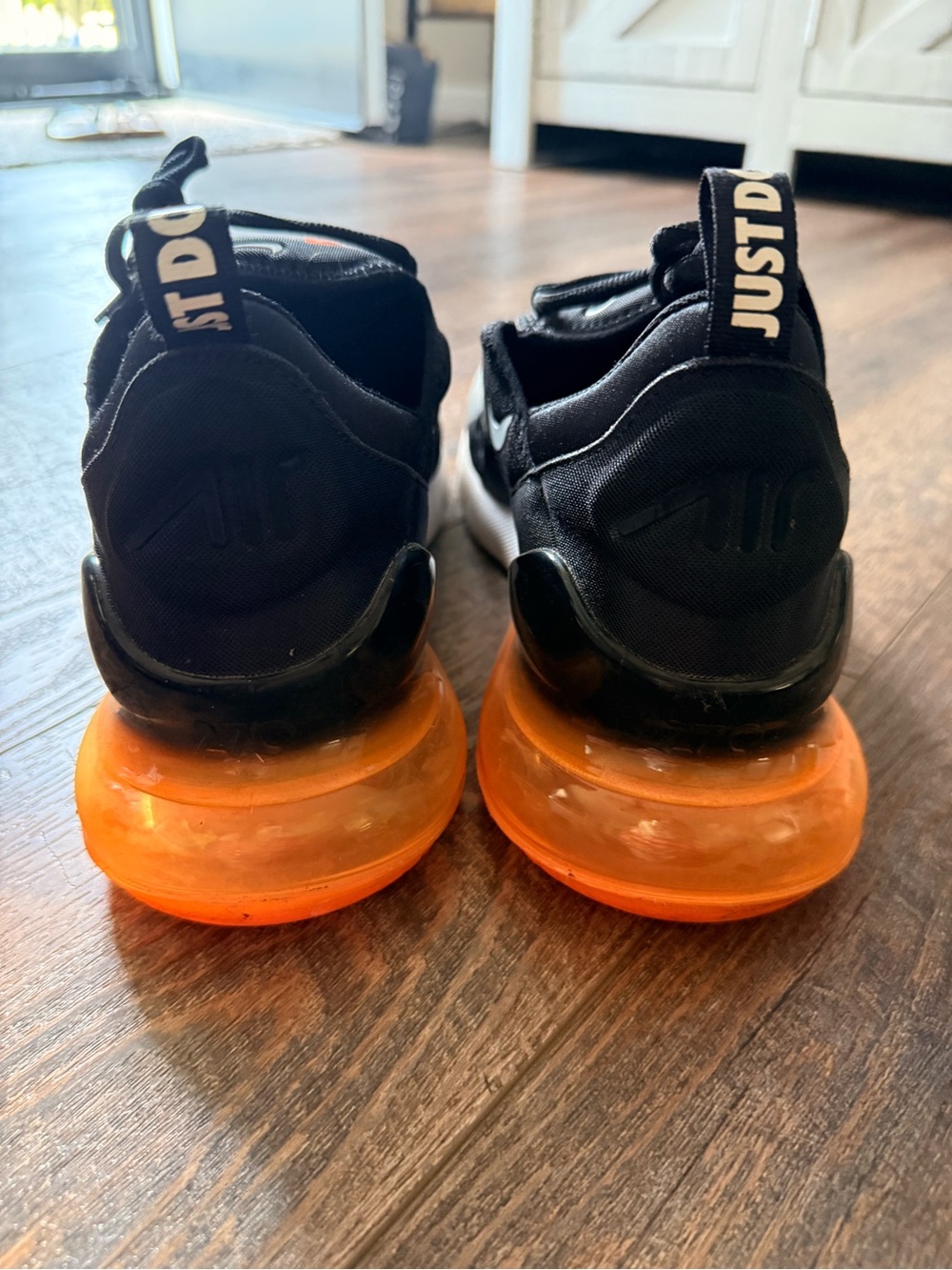 Nike Men’s Air Max 270 Black with Orange Accents - Picture 3 of 3